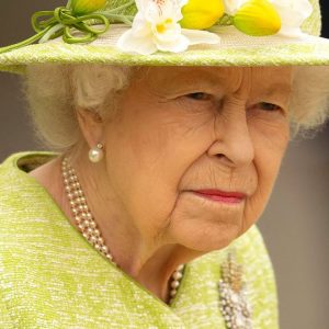 Queen Elizabeth Advised By Doctors To Rest Two More Weeks
