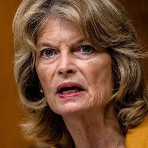 Lisa Murkowski Explains Her Vote To Begin Debate On John Lewis Voting Rights Advancement Act